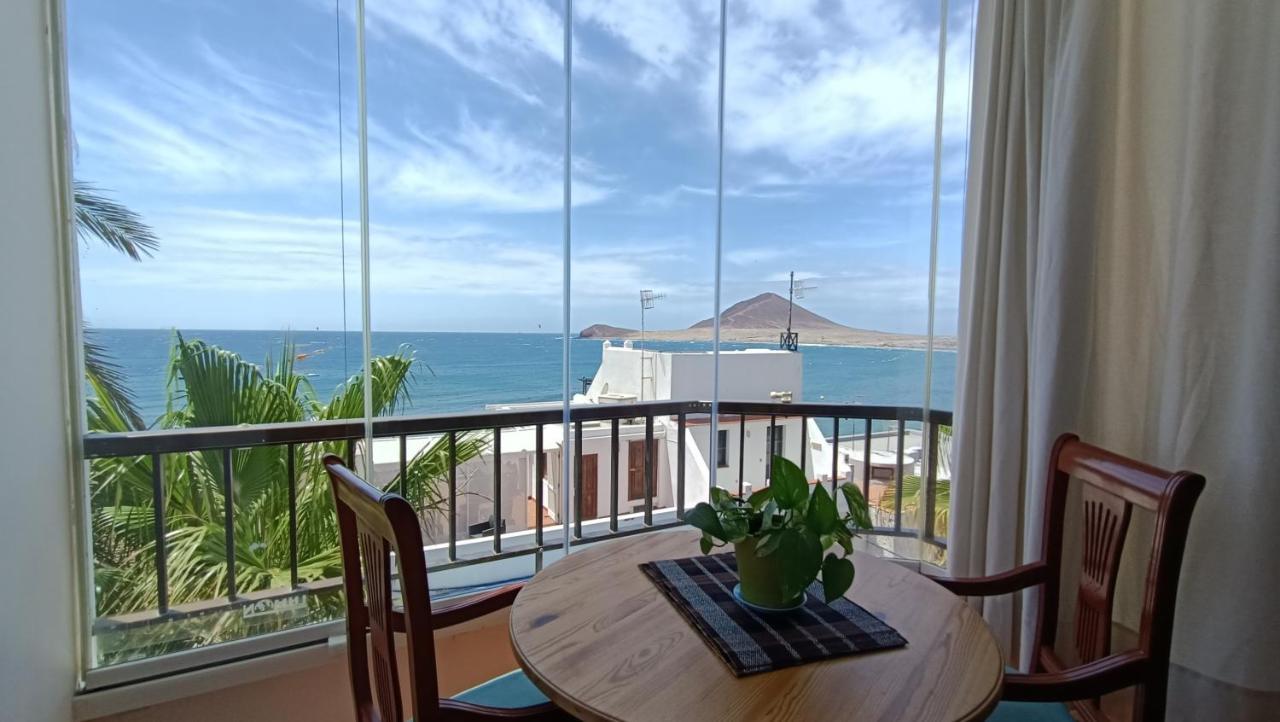 Appartamento Ocean View El Medano Center Esterno foto